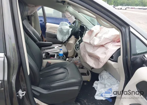 2022 Chrysler Pacifica Touring L z USA, uszkodzony, nr VIN 2C4RC1BG3NR142631